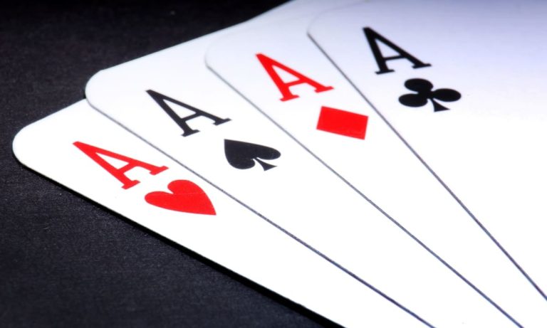 你有聽過撲克牌四支刀玩法？